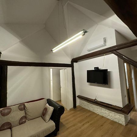דירות זאגרב Apartman Buzanova מראה חיצוני תמונה