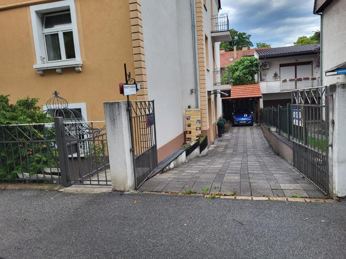 דירות זאגרב Apartman Buzanova מראה חיצוני תמונה